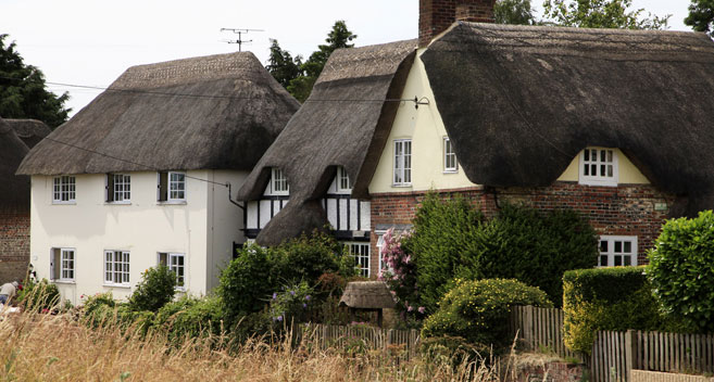 Cottages in Manningford Bruce in Wiltshire