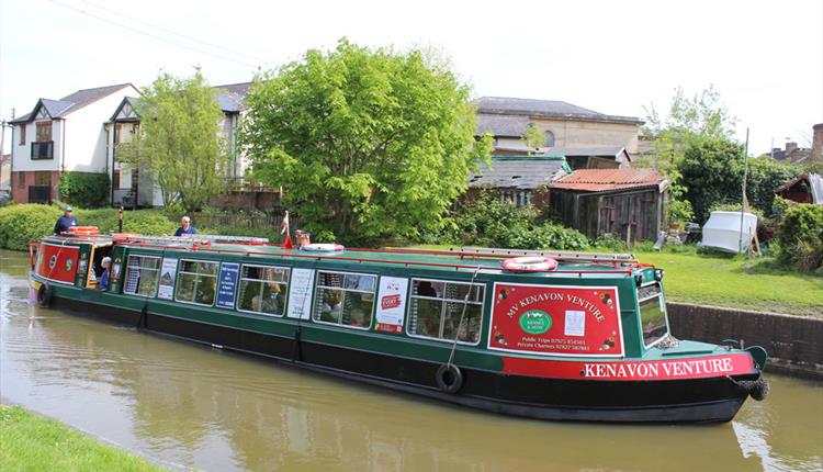 canal boat trips devizes